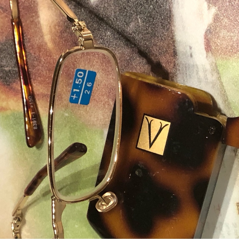 Reading Glasses +1.50 folding NWT